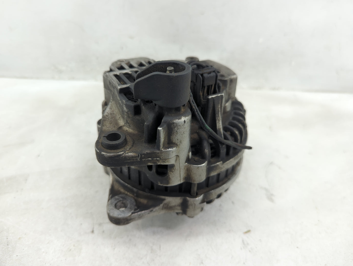 2001-2002 Chrysler Pt Cruiser Alternator Replacement Generator Charging Assembly Engine OEM P/N:5033177AB Fits Fits 2001 200