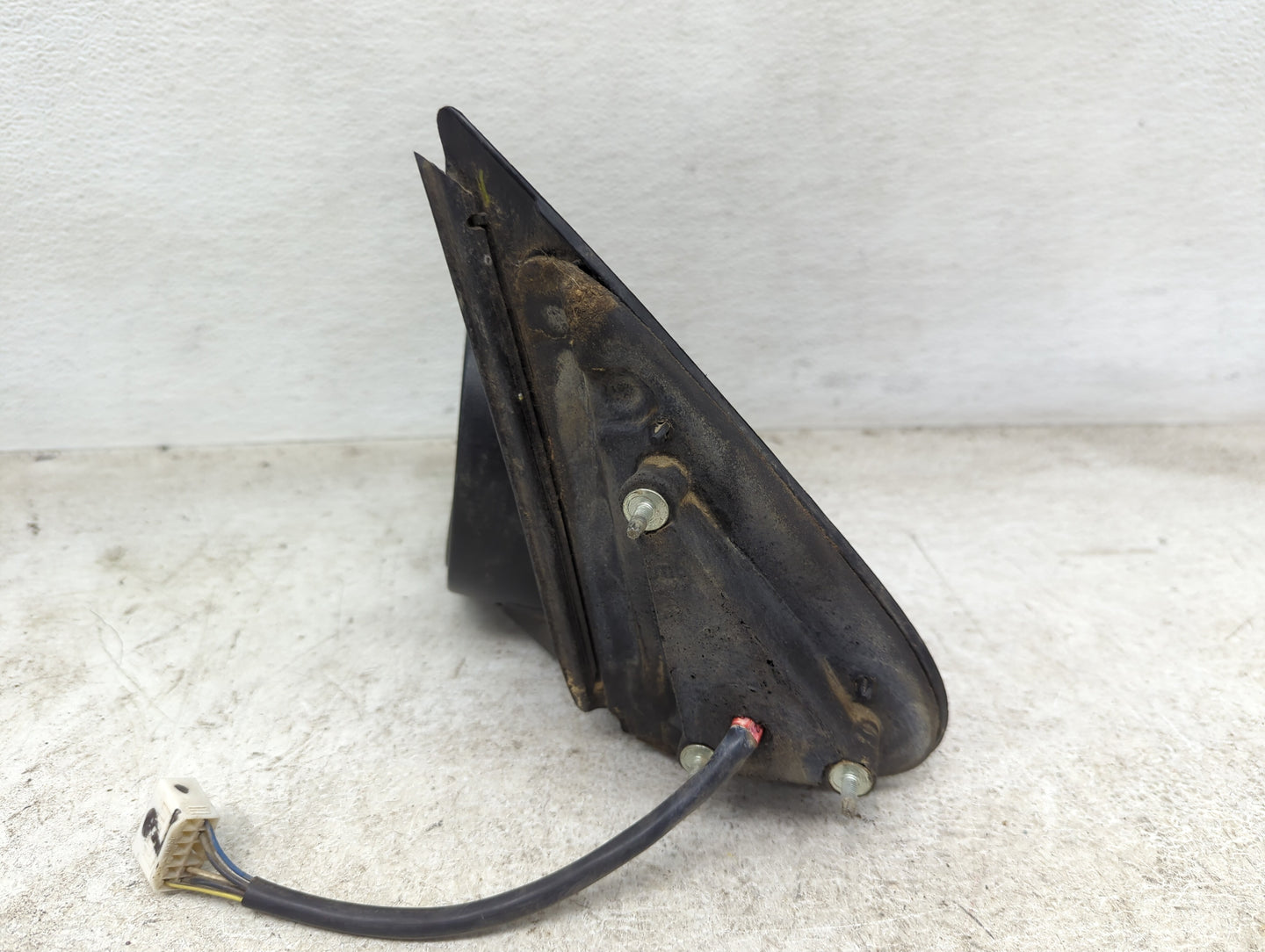 2001-2004 Chrysler Pt Cruiser Driver Side View Mirror - Left Door Mirror OEM Used - Oemusedautoparts1.com
