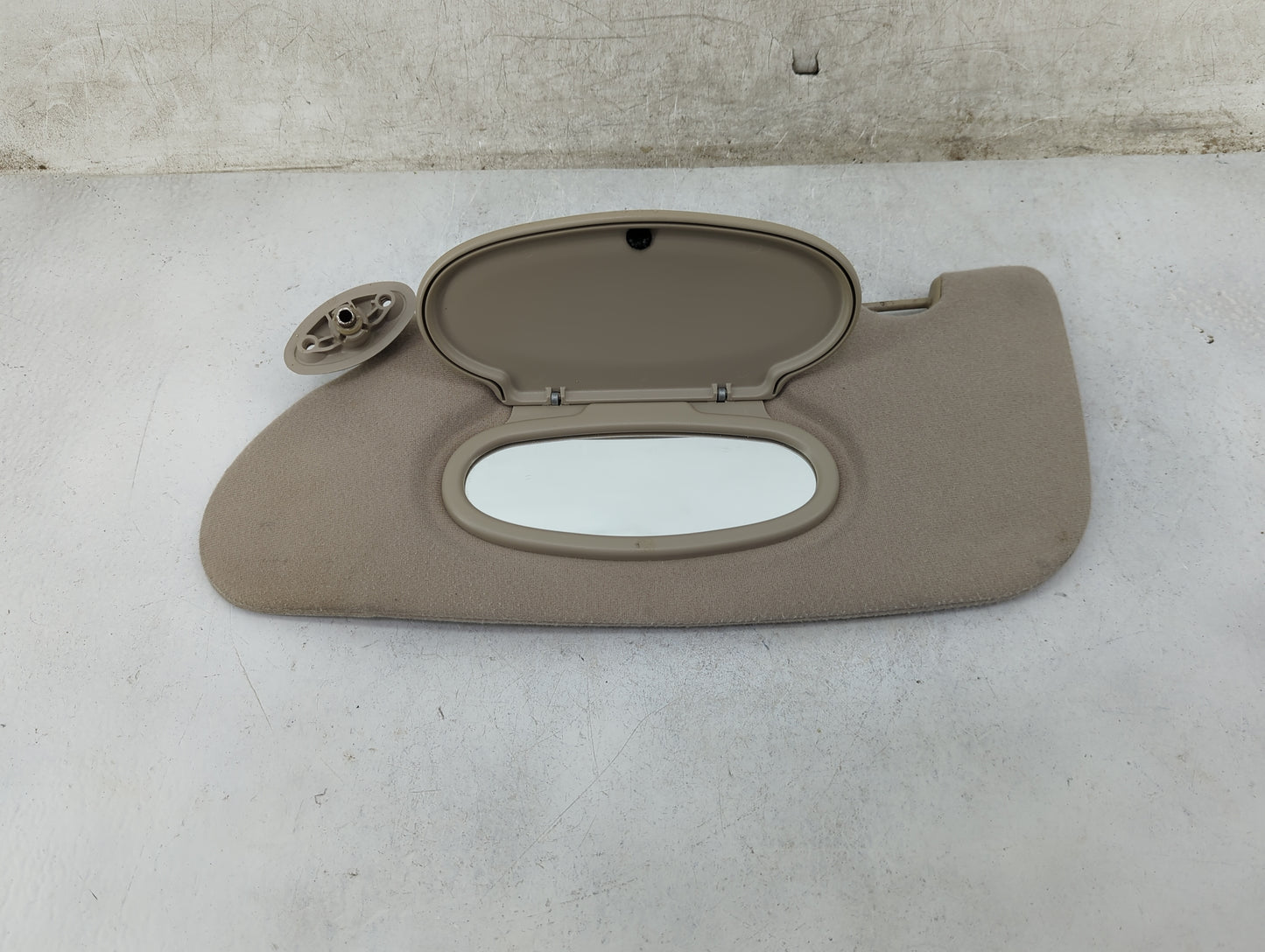 2002 Chrysler Pt Cruiser Sun Visor Shade Replacement Driver Left Mirror Fits OEM Used Auto Parts - Oemusedautoparts1.com