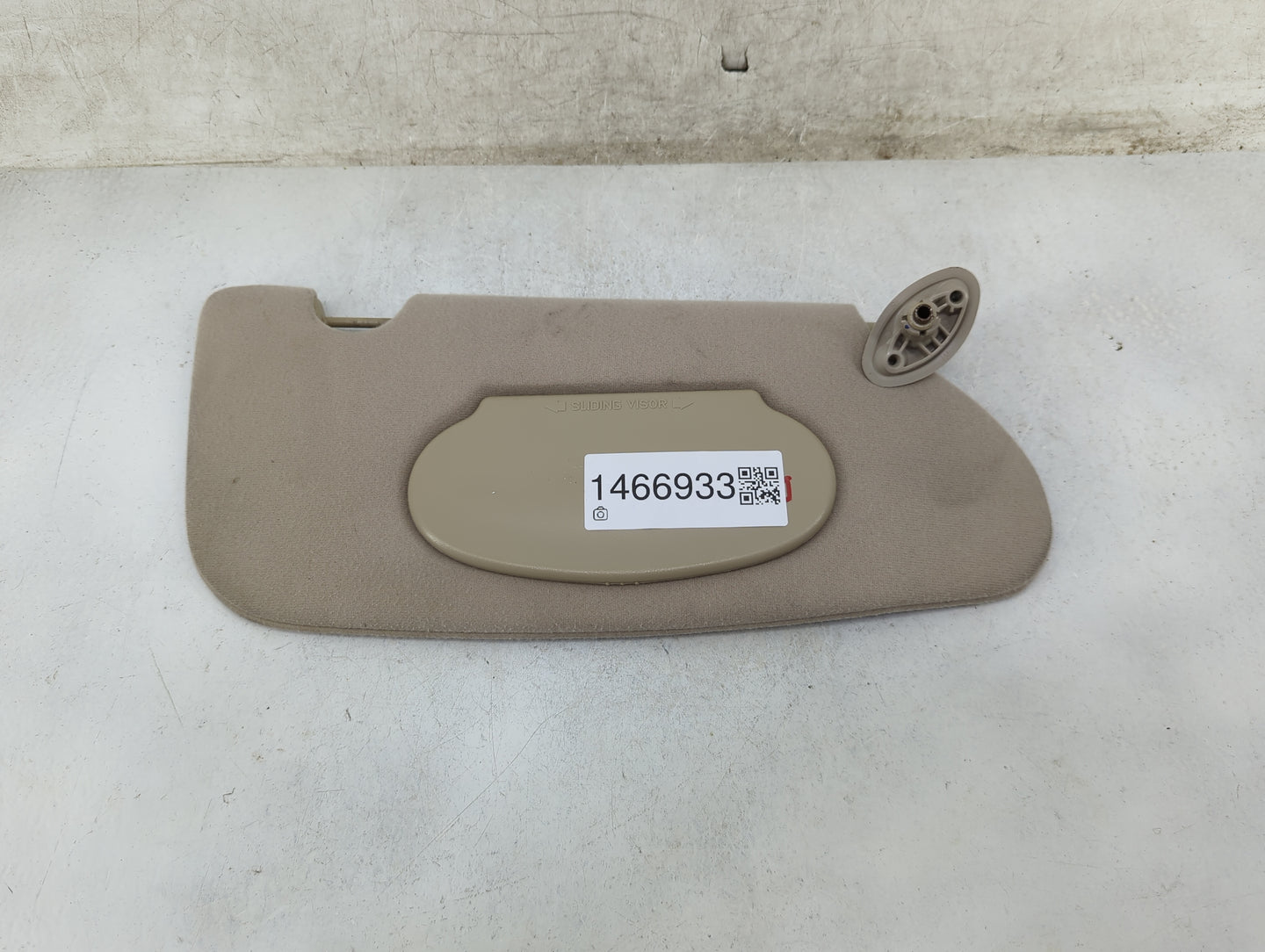 2002 Chrysler Pt Cruiser Sun Visor Shade Replacement Passenger Right Mirror Fits OEM Used Auto Parts - Oemusedautoparts1.com