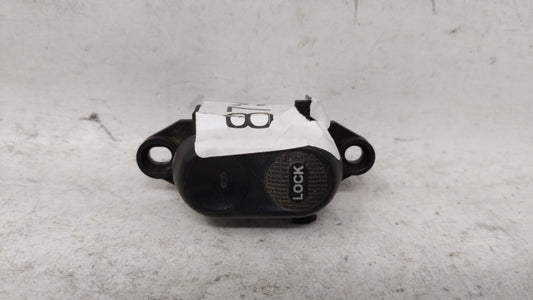 2002 Chrysler Pt Cruiser Passeneger Right Power Window Switch - Oemusedautoparts1.com