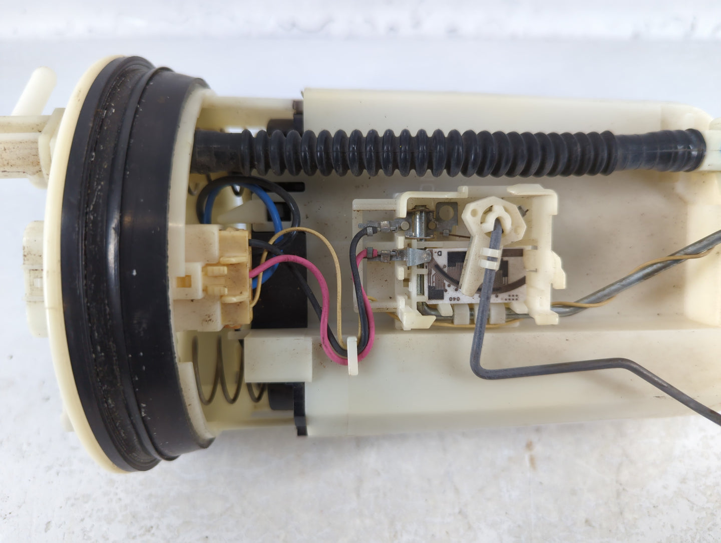 2002-2002 Chrysler Sebring Electrical Gas Fuel Pump Assembly - Oemusedautoparts1.com