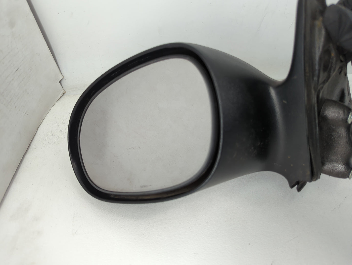 2001-2002 Chrysler Sebring Driver Side View Mirror - Left Door Mirror OEM Used - Oemusedautoparts1.com