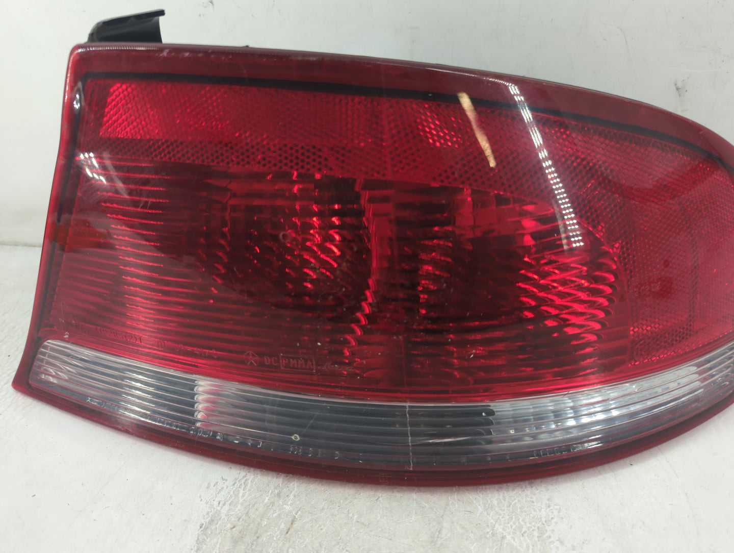 2001-2002 Chrysler Sebring Tail Light Assembly Passenger Right OEM Fits Fits 2001 2002 OEM Used Auto Parts - Oemusedautopart