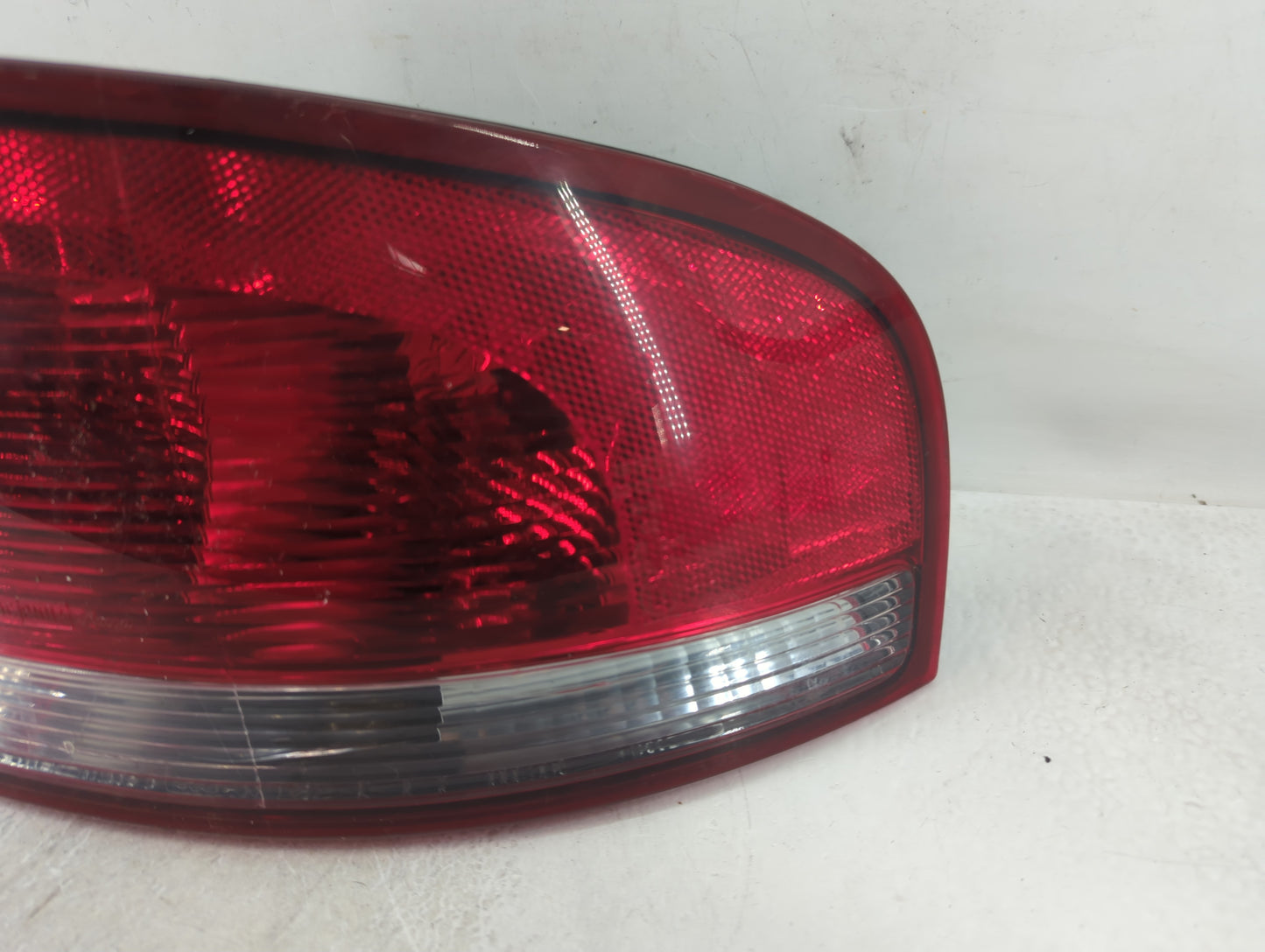 2001-2002 Chrysler Sebring Tail Light Assembly Passenger Right OEM Fits Fits 2001 2002 OEM Used Auto Parts - Oemusedautopart