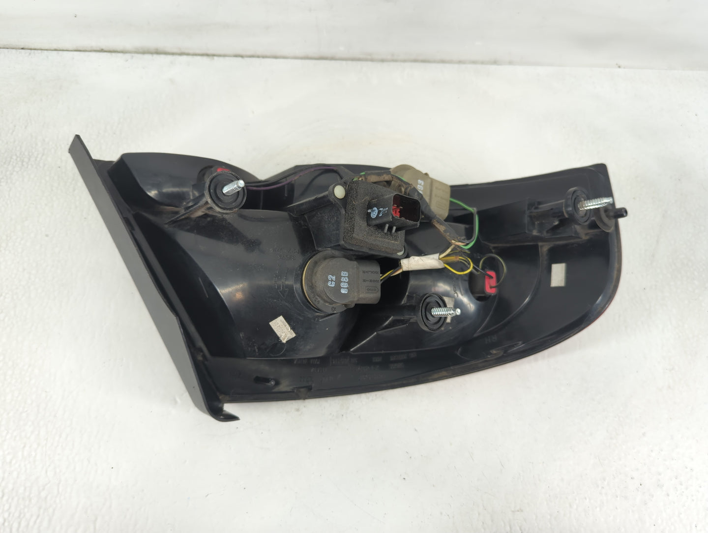 2001-2002 Chrysler Sebring Tail Light Assembly Passenger Right OEM Fits Fits 2001 2002 OEM Used Auto Parts - Oemusedautopart