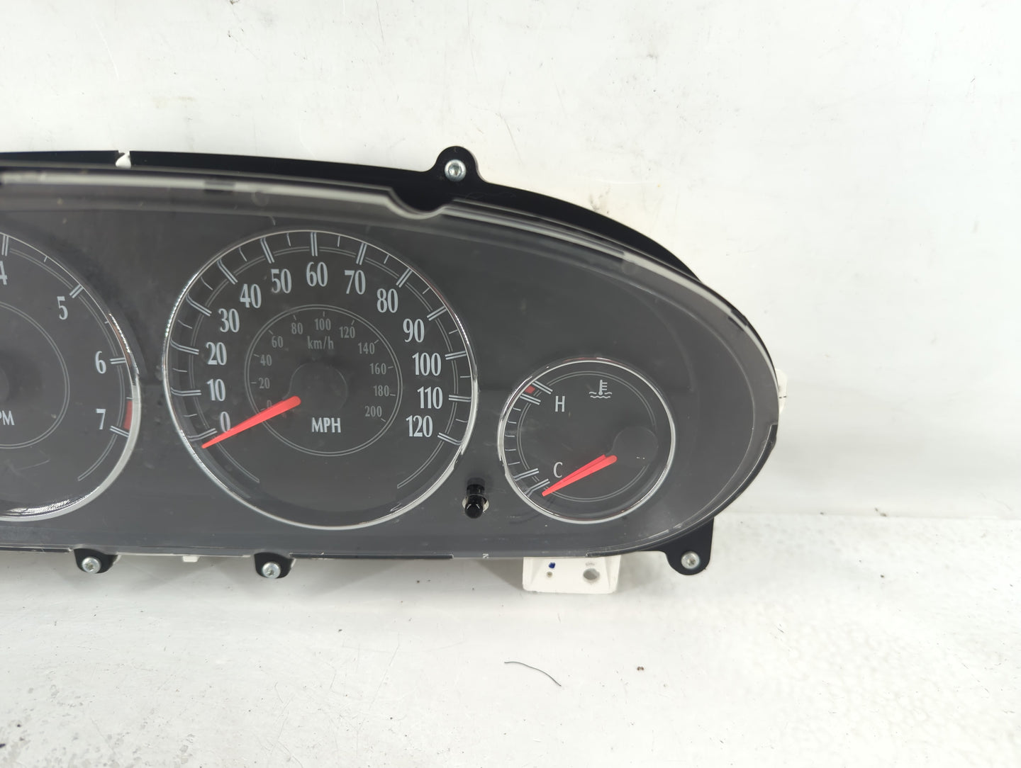 2001-2002 Chrysler Sebring Instrument Cluster Speedometer Gauges P/N:P05026194AH Fits Fits 2001 2002 OEM Used Auto Parts - O