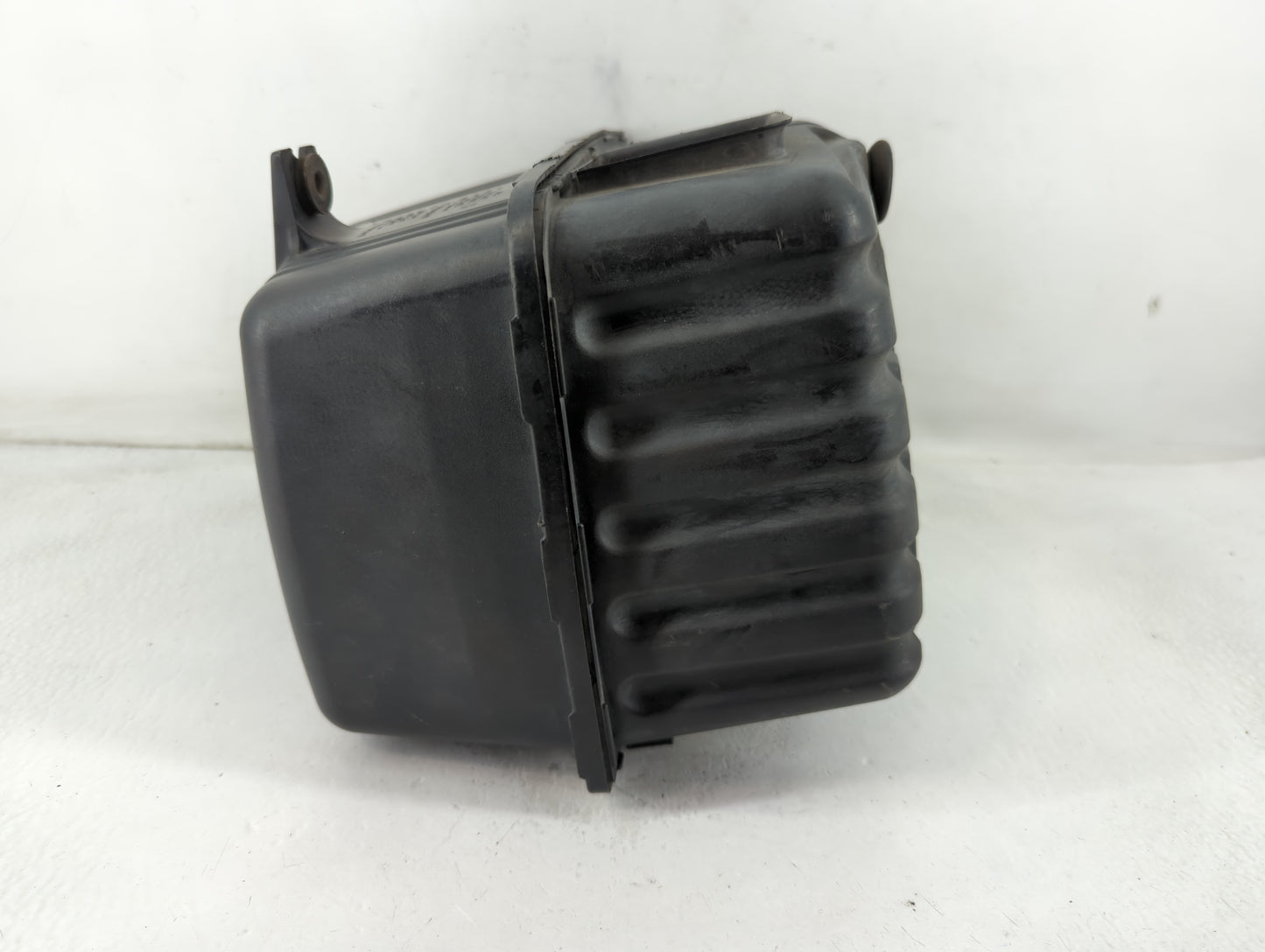 2001-2006 Chrysler Sebring Air Cleaner Intake-duct Hose Tube - Oemusedautoparts1.com