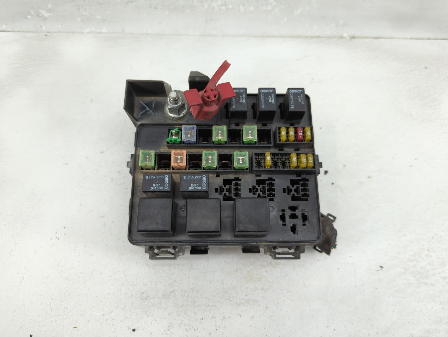 2002 Chrysler Stratus Fusebox Fuse Box Panel Relay Module P/N:04608767AC Fits OEM Used Auto Parts - Oemusedautoparts1.com