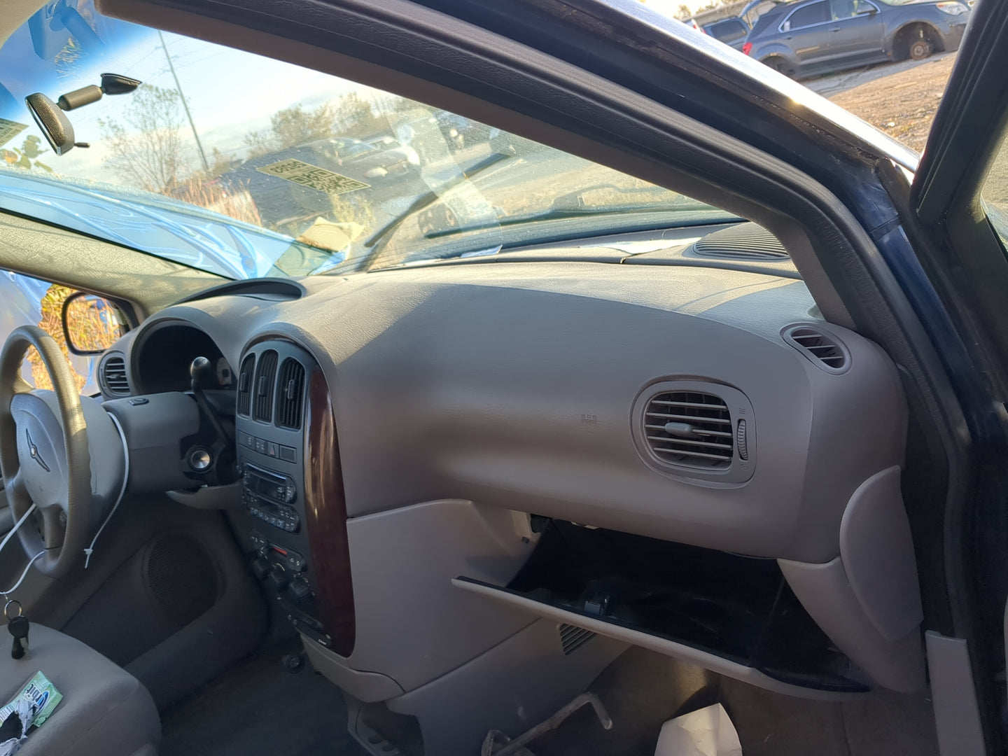 2002 Chrysler Town & Country Air Bag Passenger Right Dashboard OEM Fits OEM Used Auto Parts - Oemusedautoparts1.com