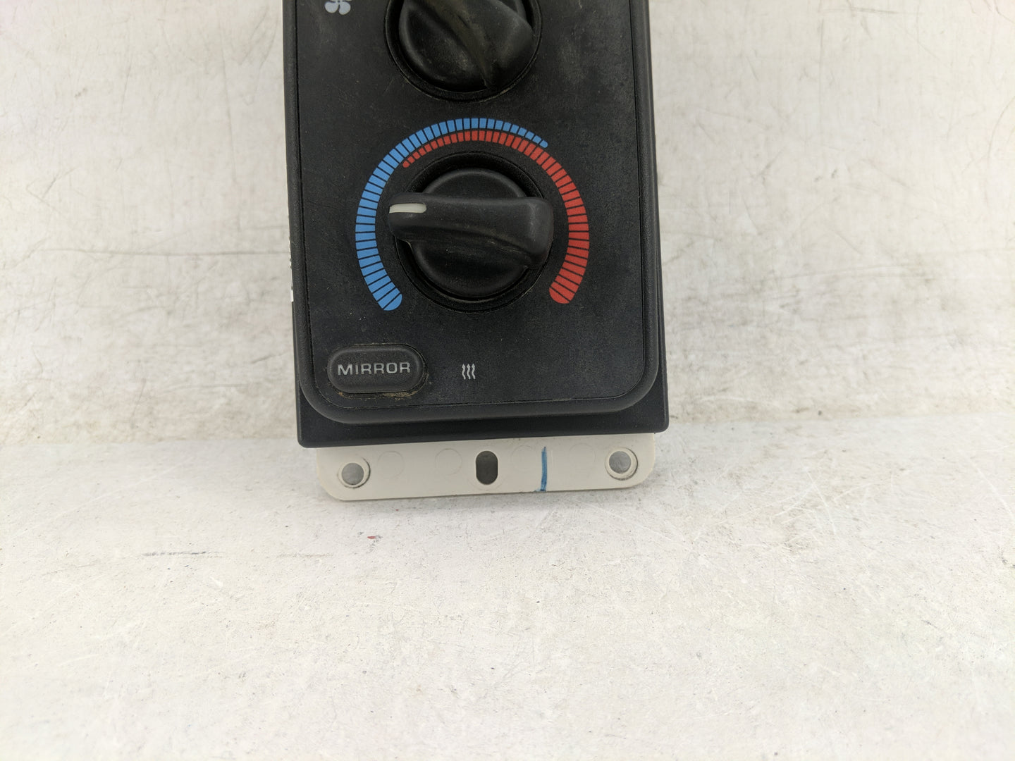 2002 Dodge 3500 Pickup Climate Control Module Temperature AC/Heater Replacement P/N:55056702AD Fits Fits 2000 2001 OEM Used 