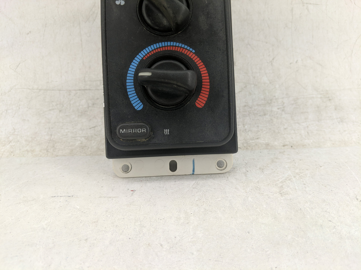 2002 Dodge 3500 Pickup Climate Control Module Temperature AC/Heater Replacement P/N:55056702AD Fits Fits 2000 2001 OEM Used 