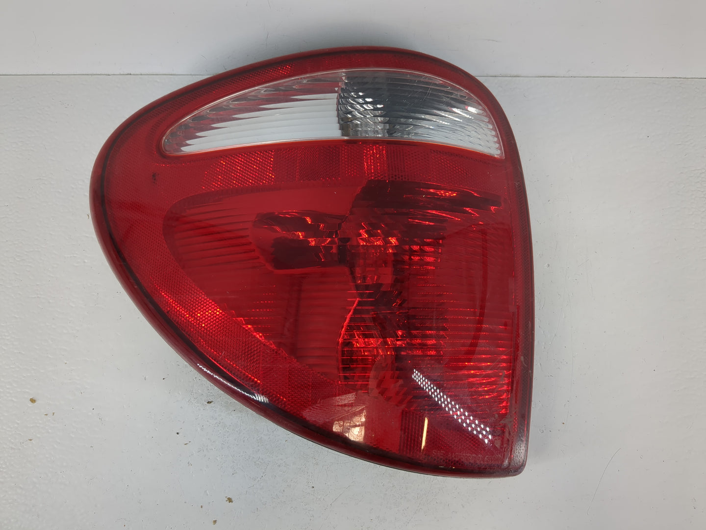 2001-2003 Dodge Caravan Tail Light Assembly Driver Left OEM P/N:04857601 Fits Fits 2001 2002 2003 OEM Used Auto Parts - Oemu