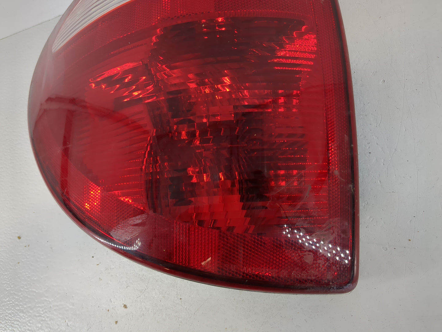 2001-2003 Dodge Caravan Tail Light Assembly Driver Left OEM P/N:04857601 Fits Fits 2001 2002 2003 OEM Used Auto Parts - Oemu