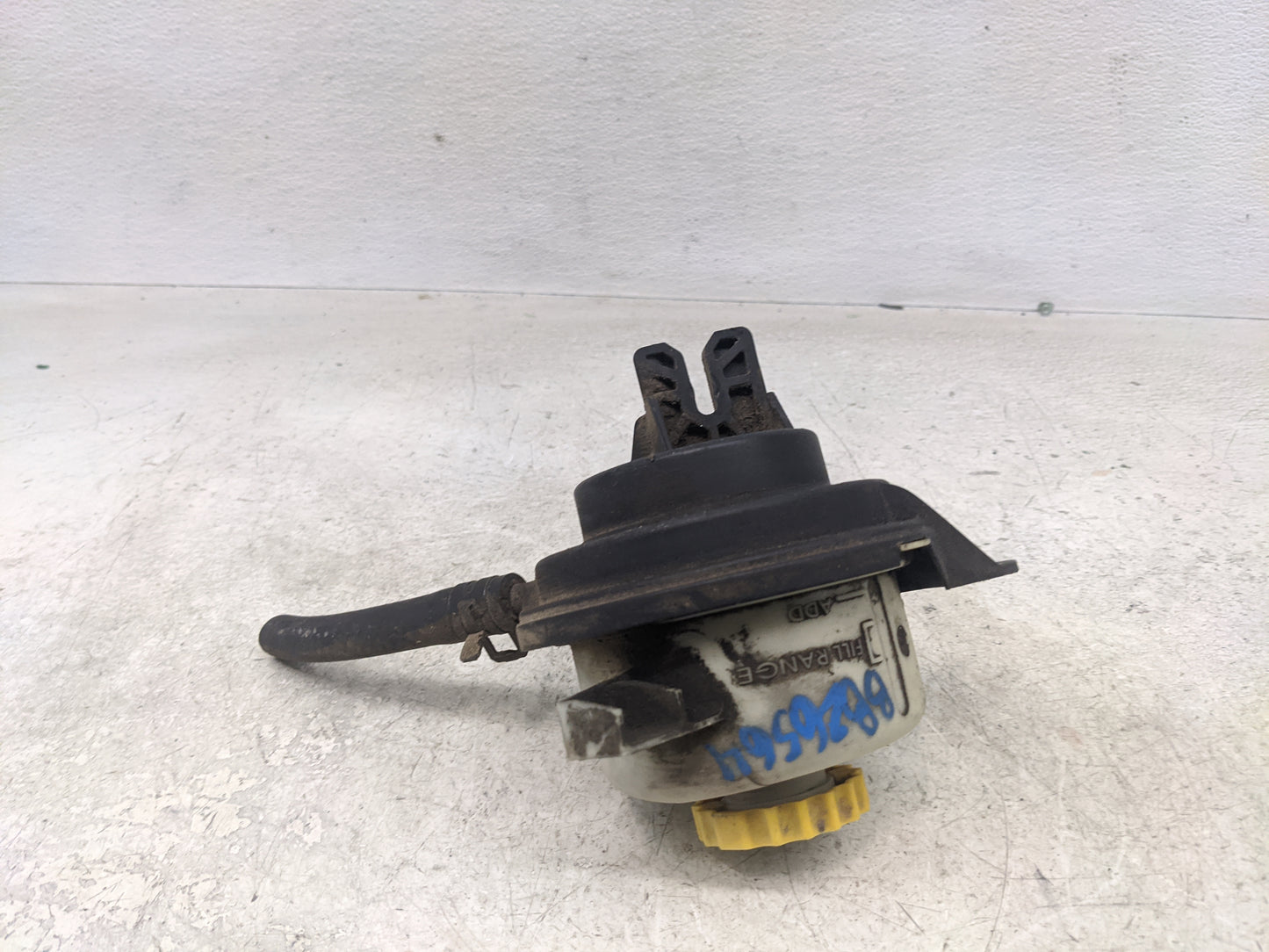2002 Dodge Caravan Power Steering Reservoir - Oemusedautoparts1.com