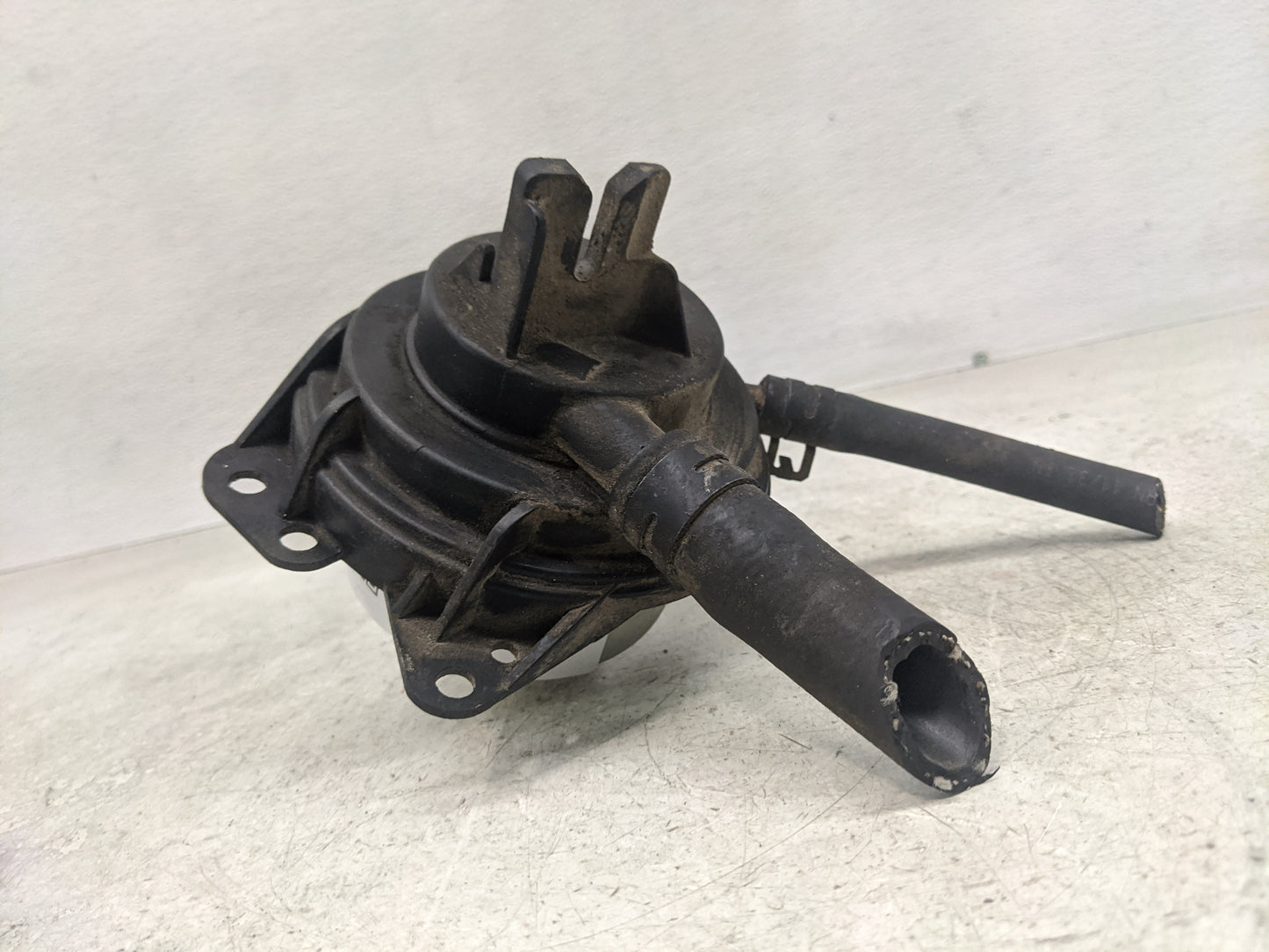 2002 Dodge Caravan Power Steering Reservoir - Oemusedautoparts1.com
