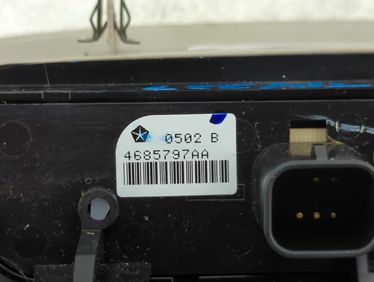 2001-2007 Dodge Caravan Climate Control Module Temperature AC/Heater Replacement P/N:4685797AA Fits OEM Used Auto Parts - Oe