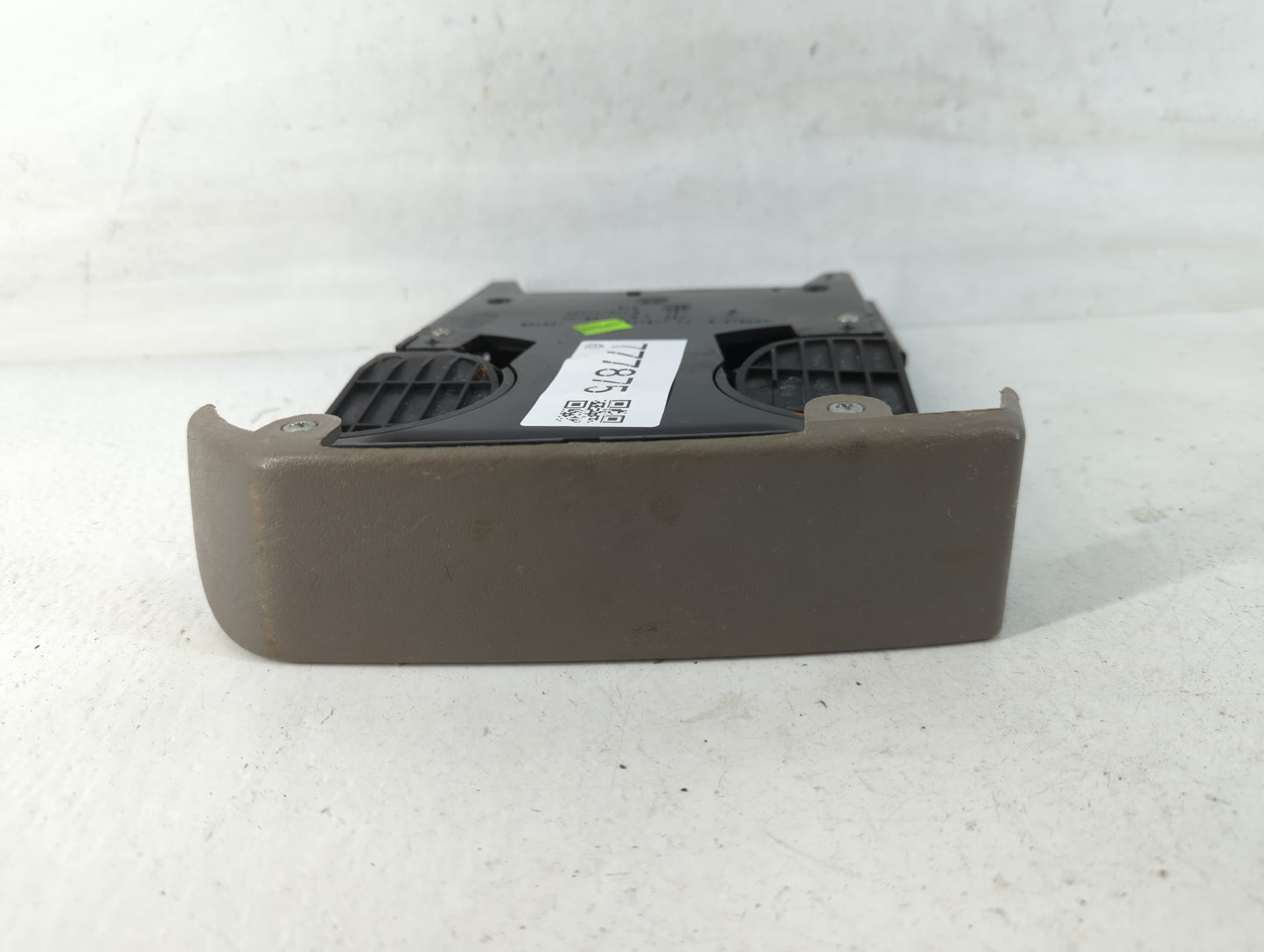 2002 Dodge Caravan Cup Holder - Oemusedautoparts1.com