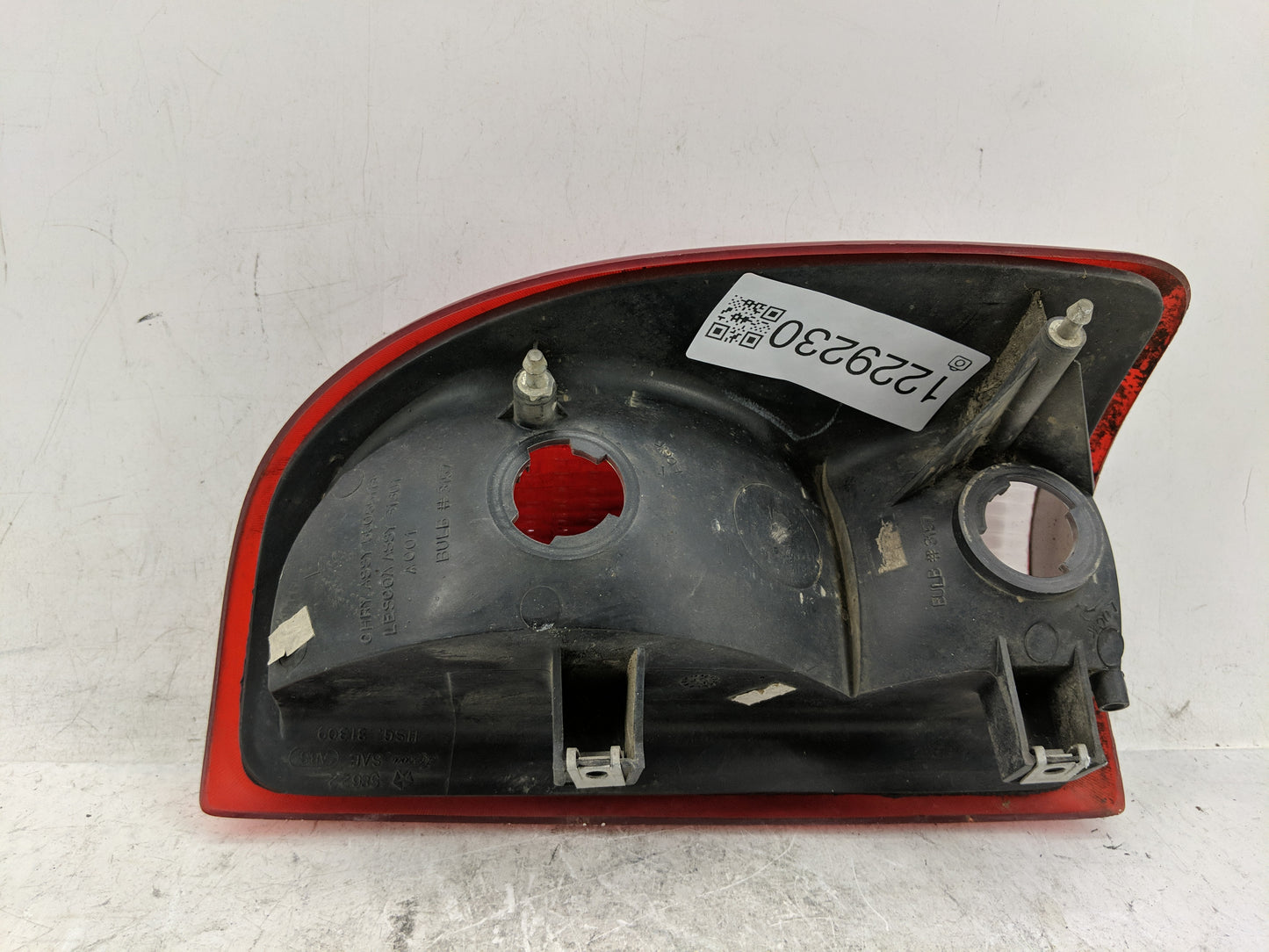 1997-2004 Dodge Dakota Tail Light Assembly Driver Left OEM Fits Fits 1997 1998 1999 2000 2001 2002 2003 2004 OEM Used Auto P