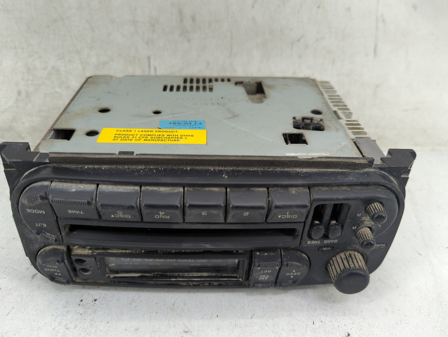 2002-2004 Dodge Dakota Radio AM FM Cd Player Receiver Replacement P/N:P56038589AN Fits OEM Used Auto Parts - Oemusedautopart