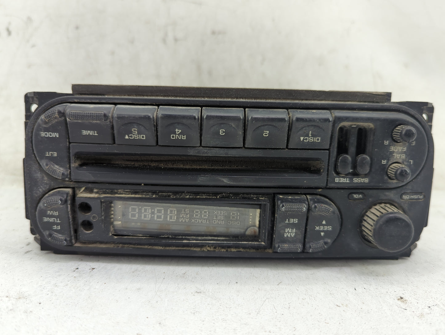 2002-2004 Dodge Dakota Radio AM FM Cd Player Receiver Replacement P/N:P56038589AN Fits OEM Used Auto Parts - Oemusedautopart