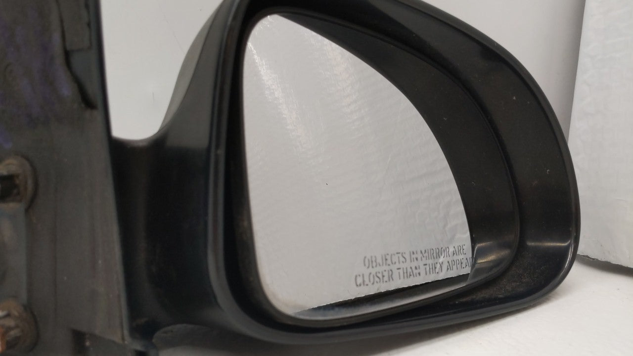 1997-2004 Dodge Dakota Passenger Right Side View Manual Door Mirror Black - Oemusedautoparts1.com