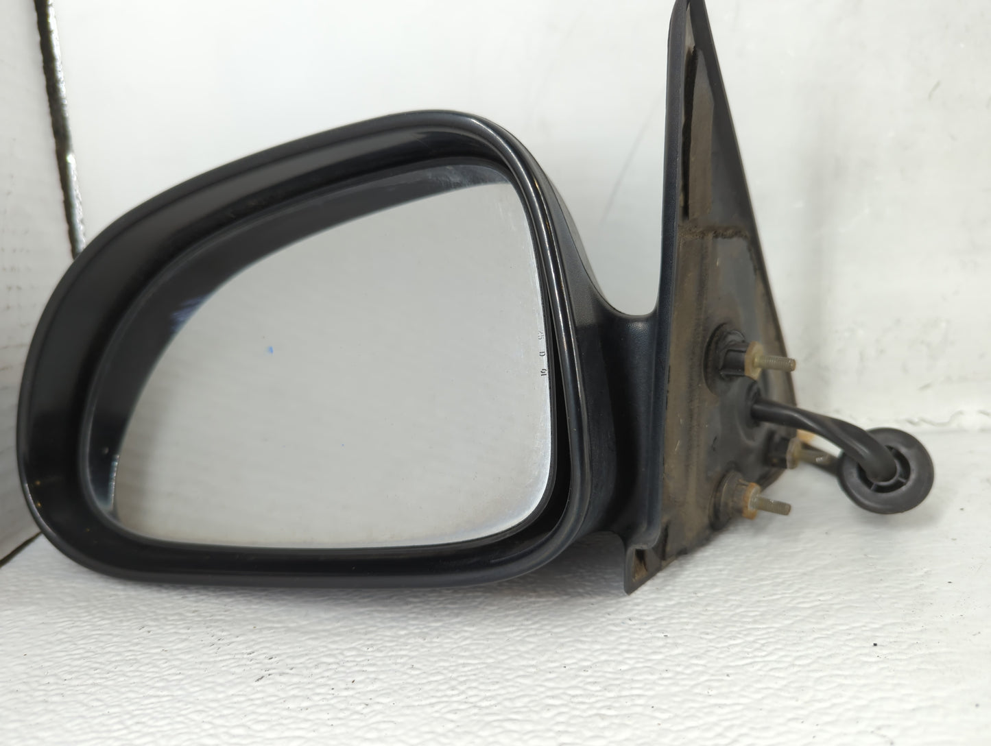 2001-2004 Dodge Dakota Driver Side View Mirror - Left Door Mirror OEM Used - Oemusedautoparts1.com