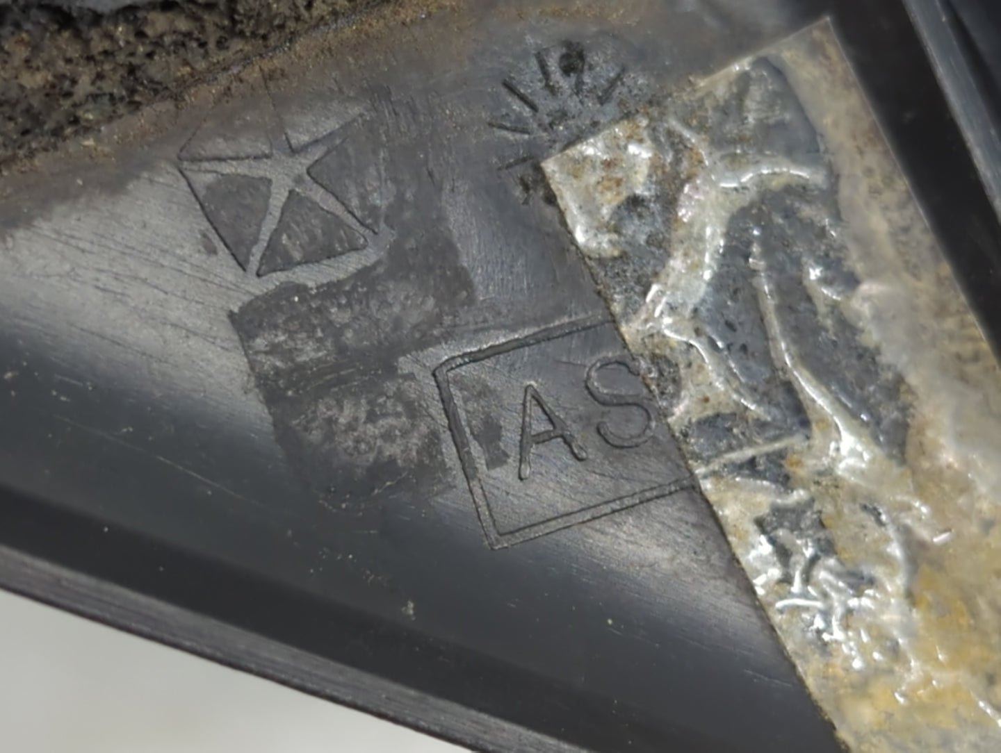 2001-2003 Dodge Durango Side Mirror Replacement Driver Left View Door Mirror Fits Fits 2001 2002 2003 2004 OEM Used Auto Par