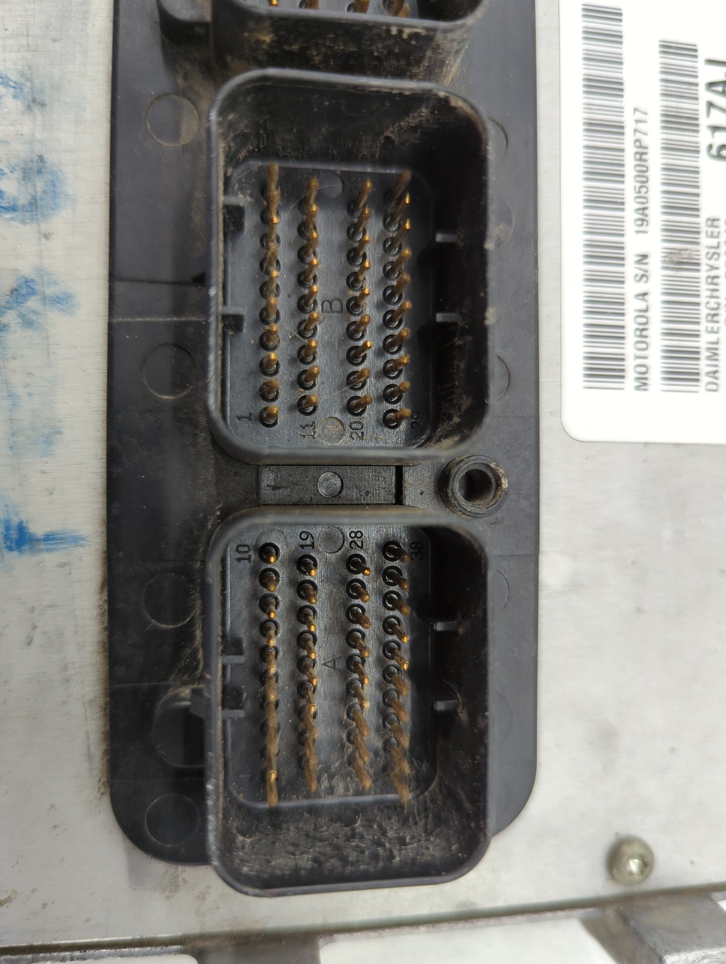 2002 Dodge Durango PCM Engine Control Computer ECU ECM PCU OEM P/N:19A0500RP717 P56040 Fits OEM Used Auto Parts - Oemusedaut