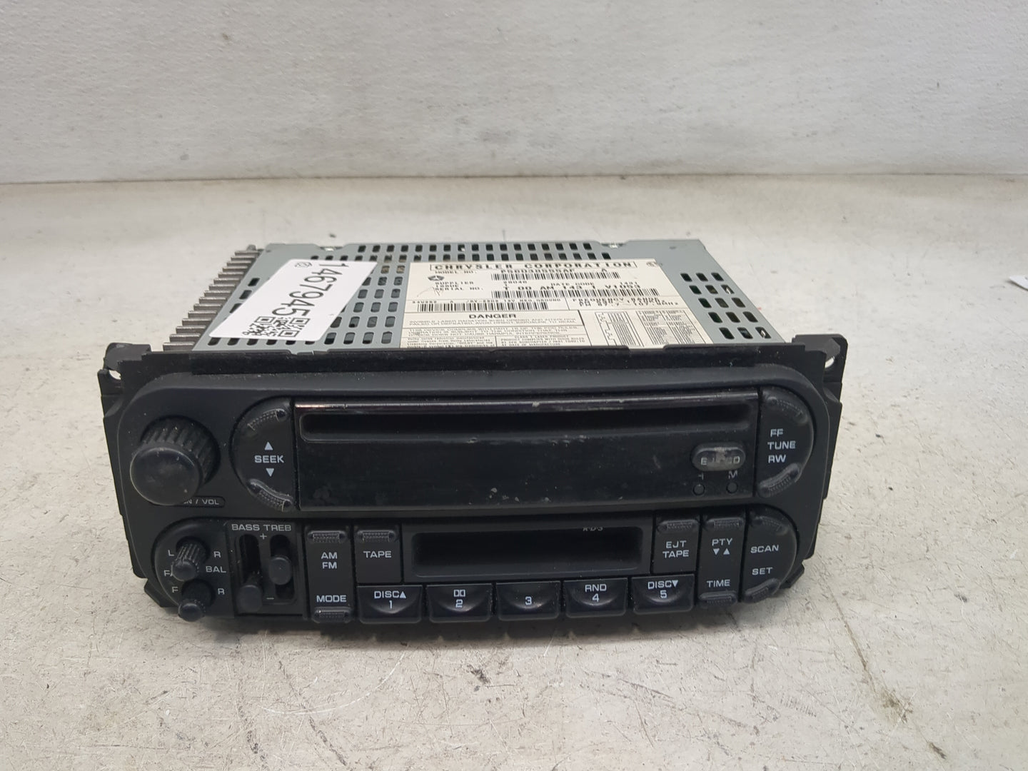 2001-2002 Dodge Durango Radio AM FM Cd Player Receiver Replacement P/N:P56038555AF Fits Fits 1998 1999 2000 2001 2002 OEM Us
