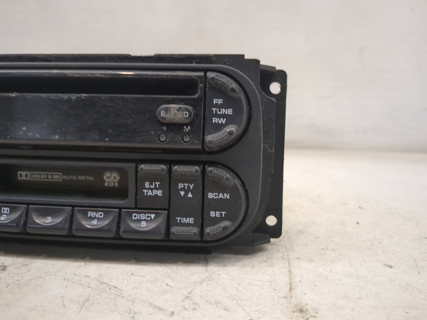 2001-2002 Dodge Durango Radio AM FM Cd Player Receiver Replacement P/N:P56038555AF Fits Fits 1998 1999 2000 2001 2002 OEM Us