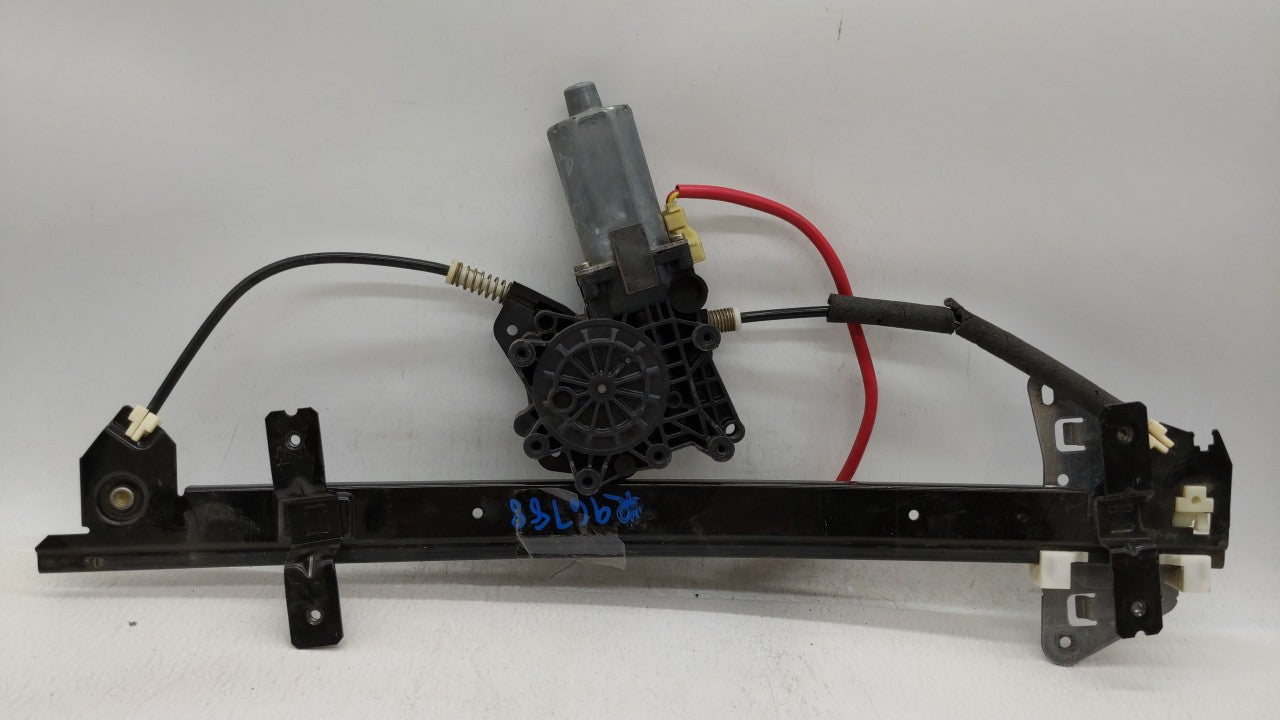 2002 Dodge Durango REAR WINDOW REGULATOR - Oemusedautoparts1.com