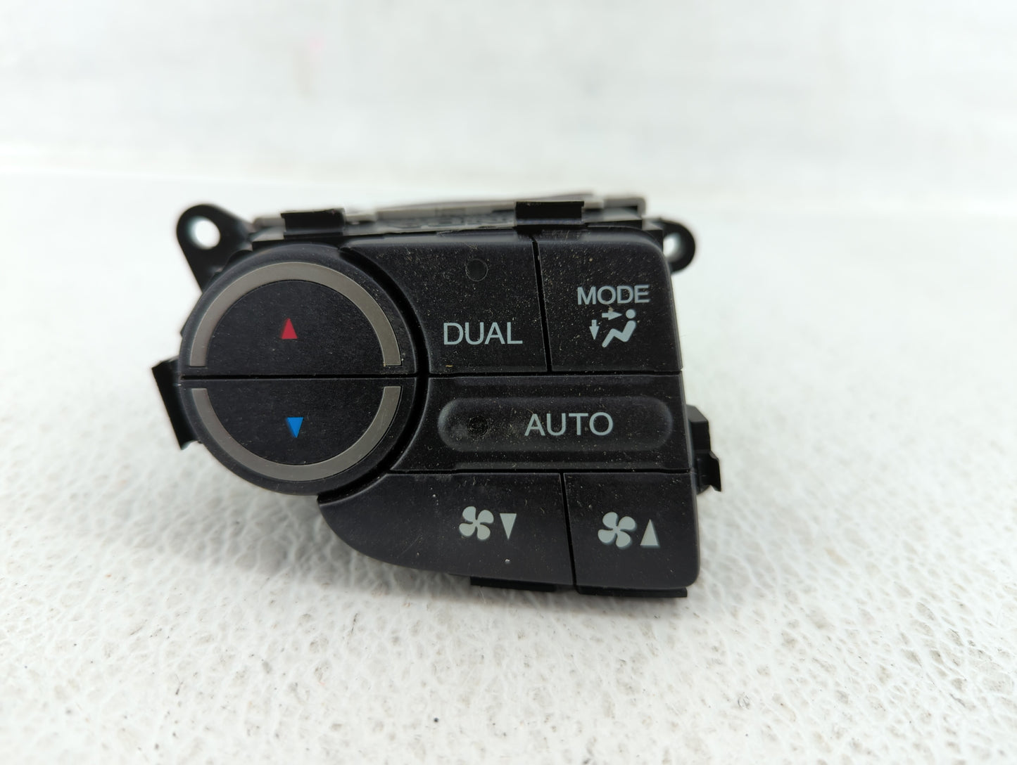 2001-2003 Dodge Durango Climate Control Module Temperature AC/Heater Replacement P/N:79620STKA430M1 5HA50TL2AA Fits OEM Used