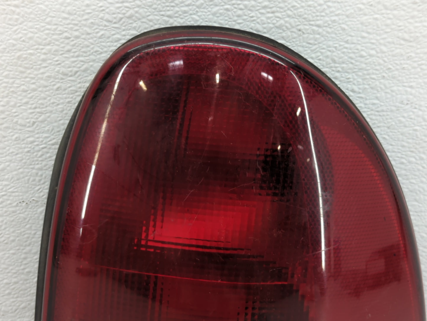 1998-2003 Dodge Durango Tail Light Assembly Passenger Right OEM P/N:955428 4576244 Fits OEM Used Auto Parts - Oemusedautopar