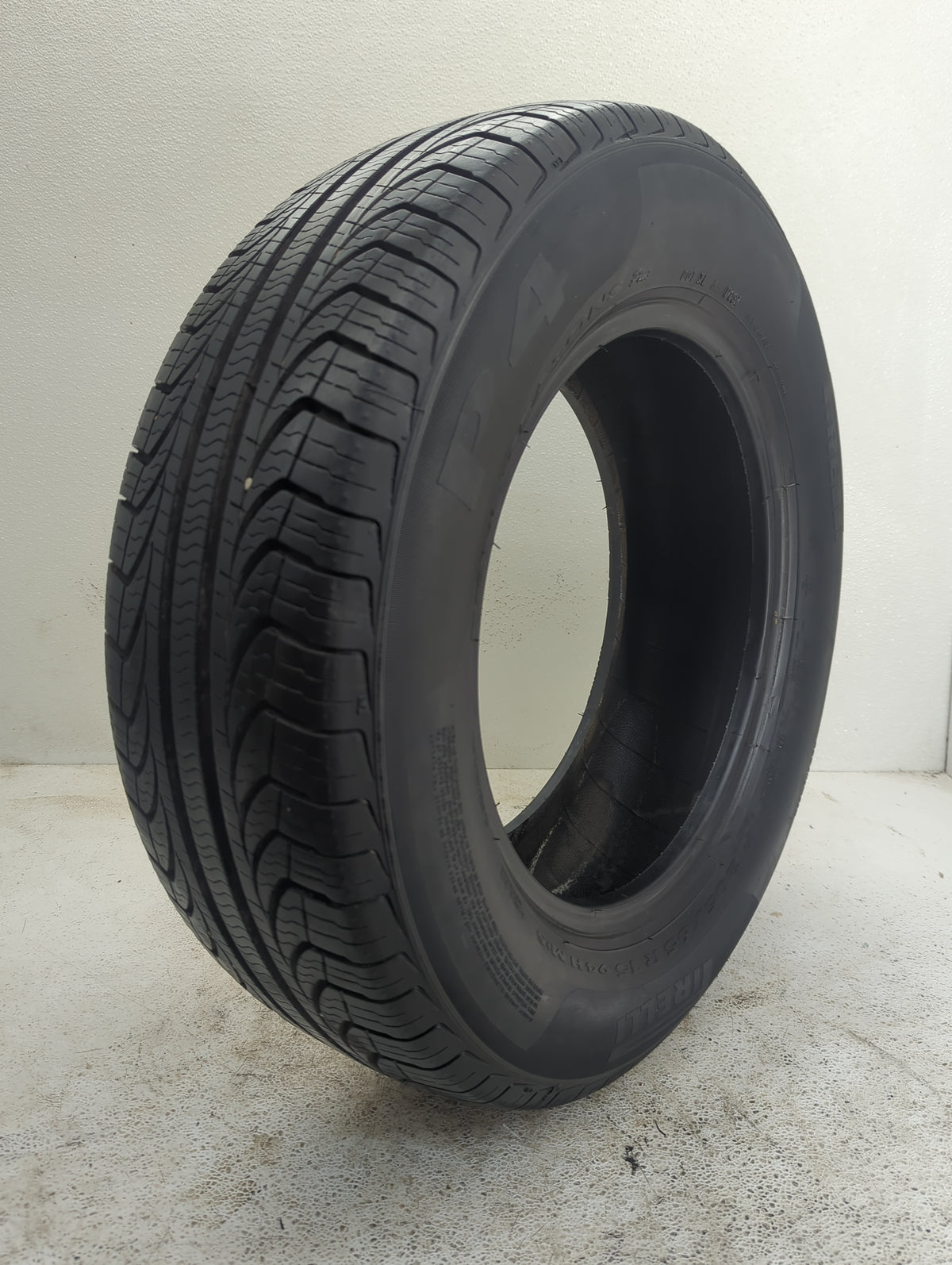 Used Tire 205/65R15 FIRELLI P4 94H - Tread Depth 12/32 - Oemusedautoparts1.com