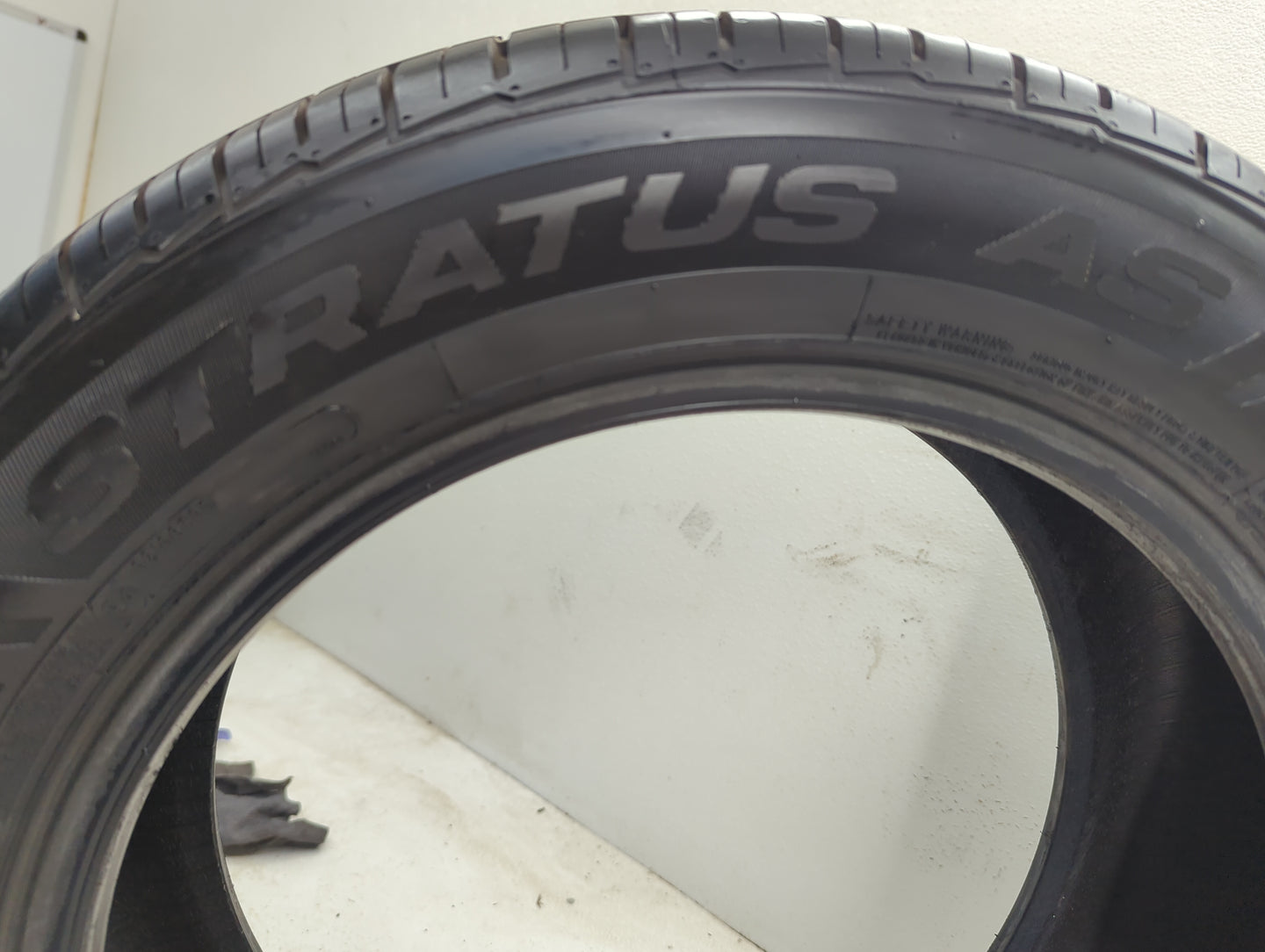 Used Tire 205/55R16 MASTERCRAFT STRATUS AS 94H - Tread Depth 10/32 - Oemusedautoparts1.com