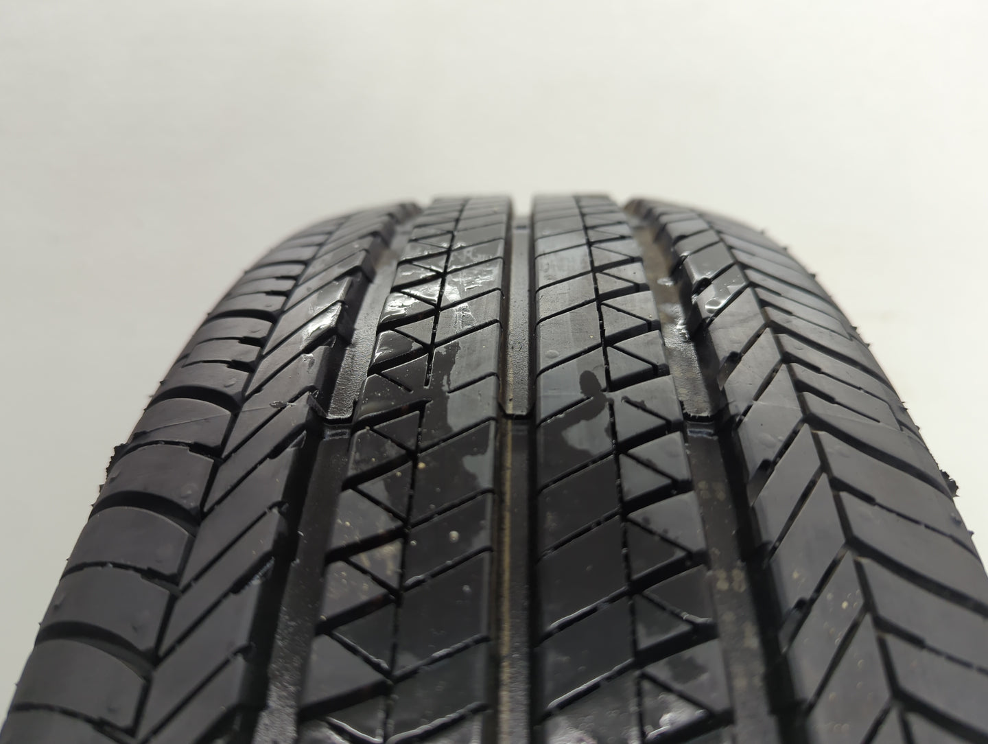 Used Tire P185/65R16 BRIDGESTONE ECOPIA EP 422 86H - Tread Depth 12/32 - Oemusedautoparts1.com