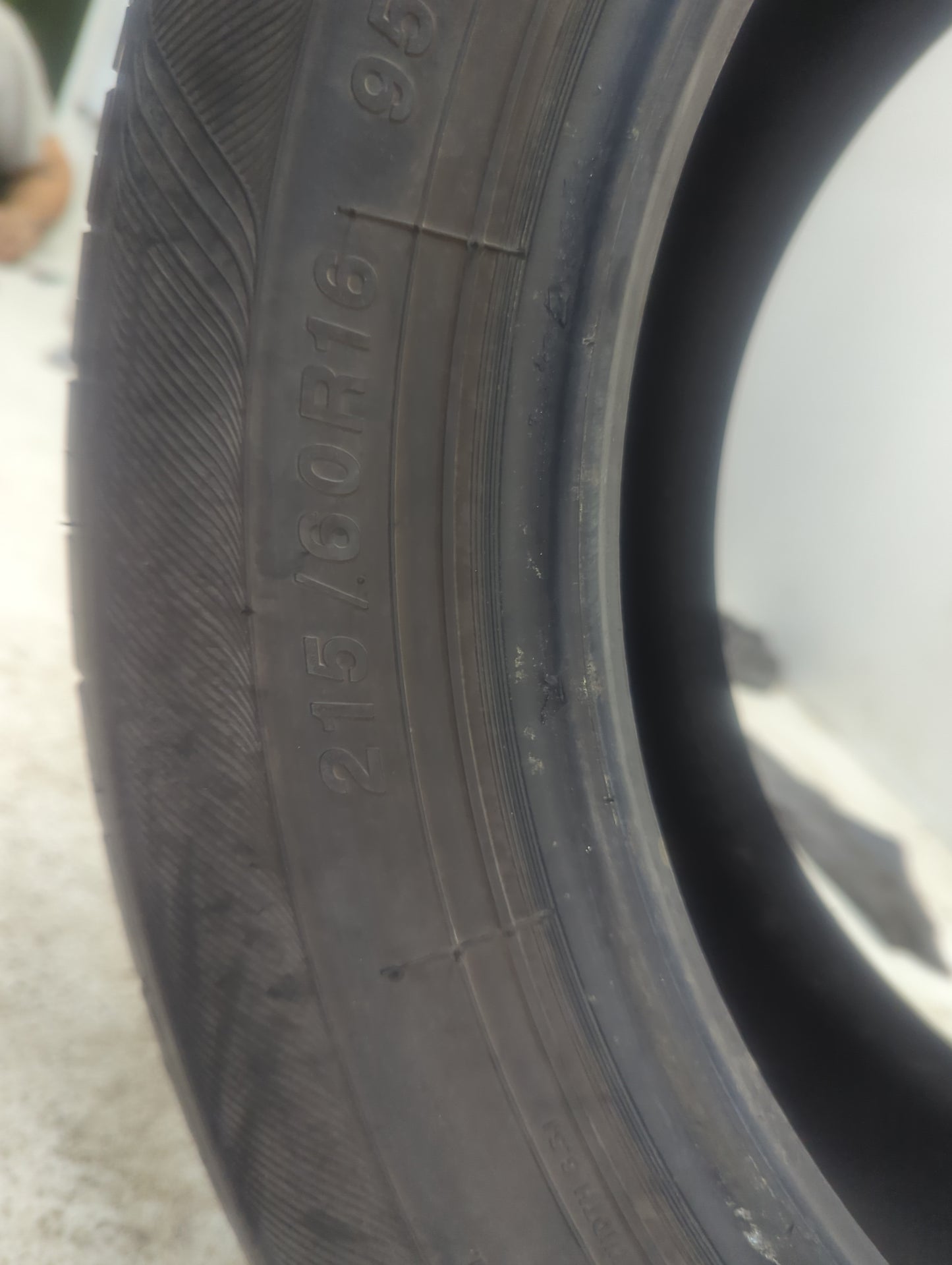 Used Tire 215/60R16 VERCELLI STRADA I 95V - Tread Depth 8/32 - Oemusedautoparts1.com