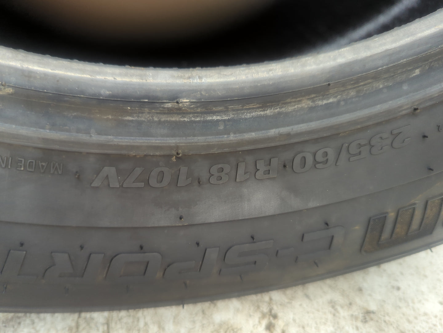 Used Tire 235/60R/18 PHANTOM C-SPORT 107V - Tread Depth 10/32 - Oemusedautoparts1.com