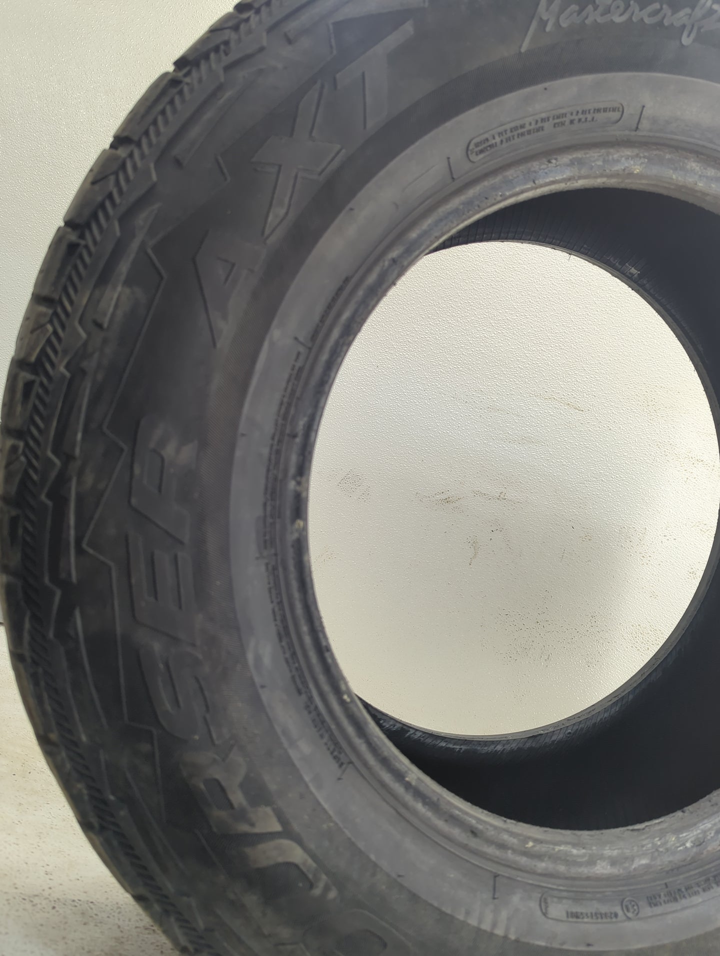 Used Tire 265/70R17 MASTERCRAFT COURSER AXT 115T - Tread Depth 6/32 - Oemusedautoparts1.com