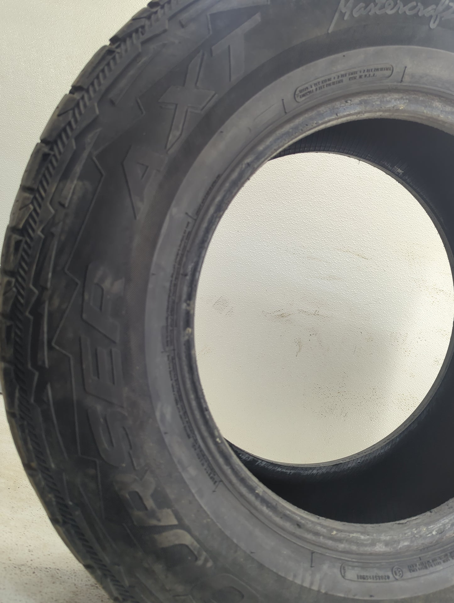 Used Tire 265/70R17 MASTERCRAFT COURSER AXT 115T - Tread Depth 6/32 - Oemusedautoparts1.com