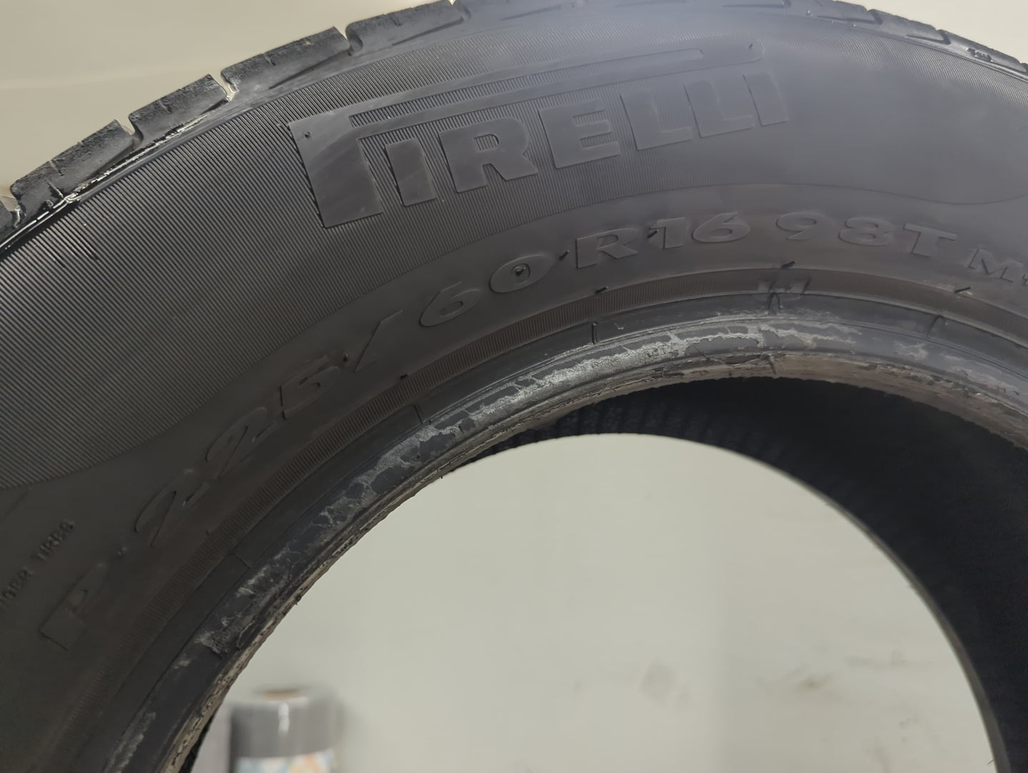 Used Tire P225/60R16 FIRELLI P4 98T All Season - Tread Depth 7.5/32 - Oemusedautoparts1.com