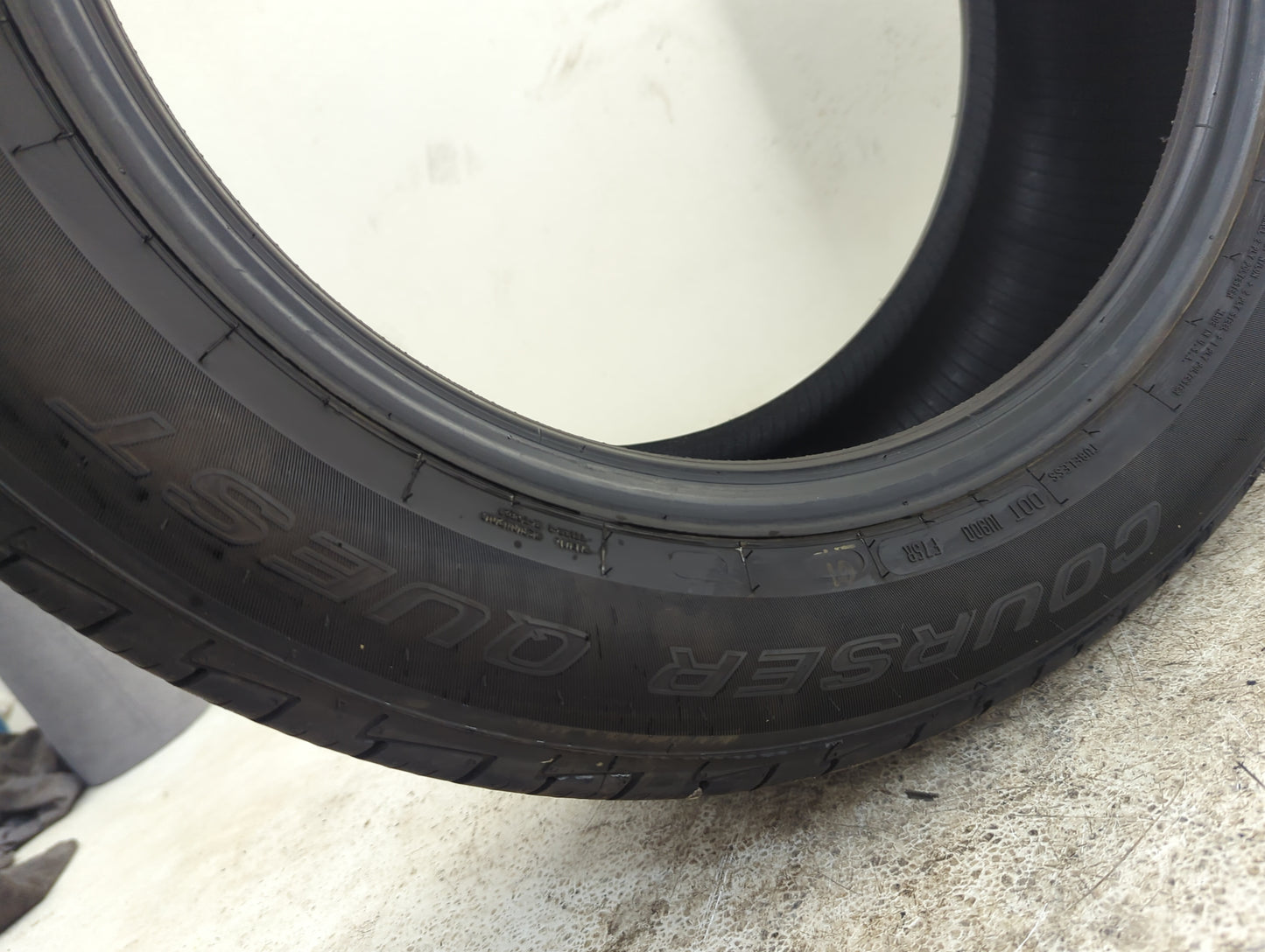 Used Tire 225/55R17 MASTERCRAFT COURSER QUEST 97V - Tread Depth 8/32 - Oemusedautoparts1.com