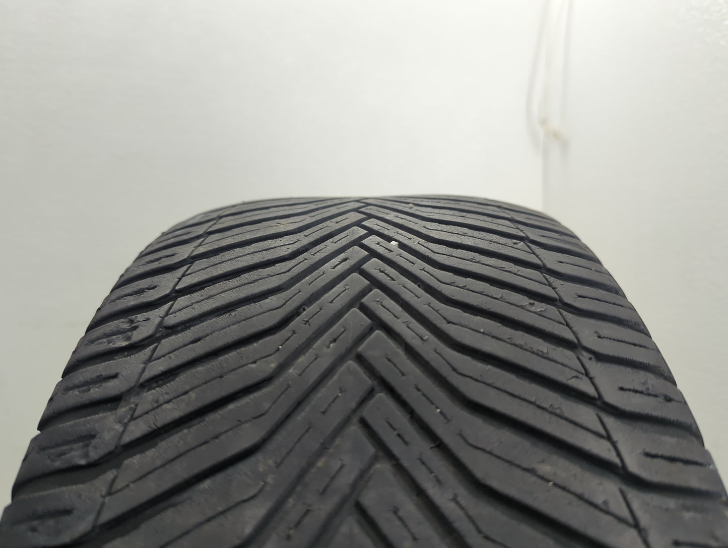 Used Tire 2325/50R17 MICHELIN CROSS CLIMATE 2 96H - Tread Depth 5/32 - Oemusedautoparts1.com