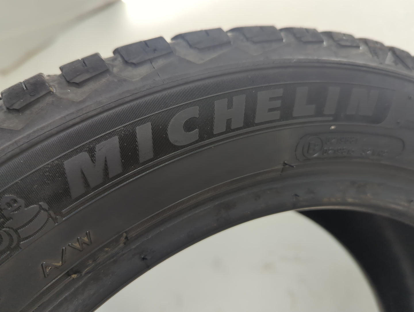 Used Tire 2325/50R17 MICHELIN CROSS CLIMATE 2 96H - Tread Depth 5/32 - Oemusedautoparts1.com