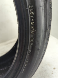 Used Tire 235/40R19 UNIROYAL TIGER PAW TOURING A/S 96V - Tread Depth 9.5/32 - Oemusedautoparts1.com