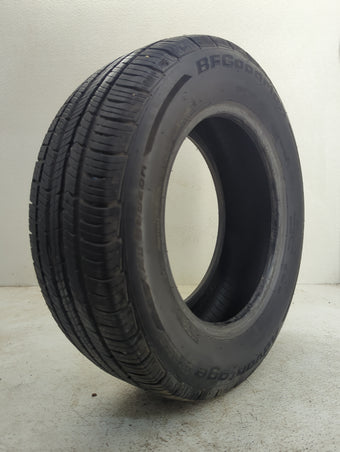 compare product Used Tire 205/65R15 BFGOODRICH ADVANTAGE 94H - Tread Depth 9/32