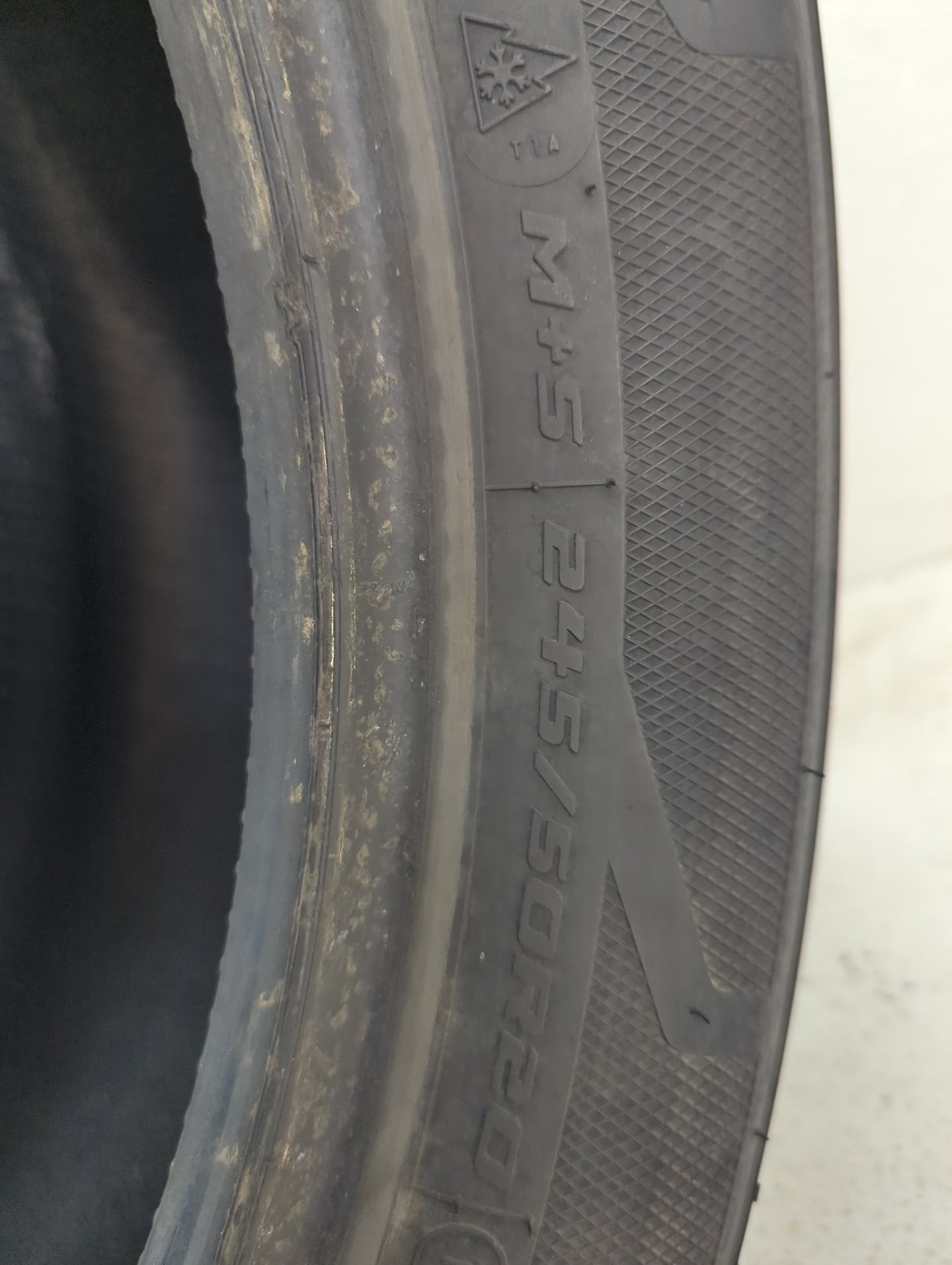 Used Tire 245/50R20 COOPER ENDURAMAX 102T - Tread Depth 8/32 - Oemusedautoparts1.com