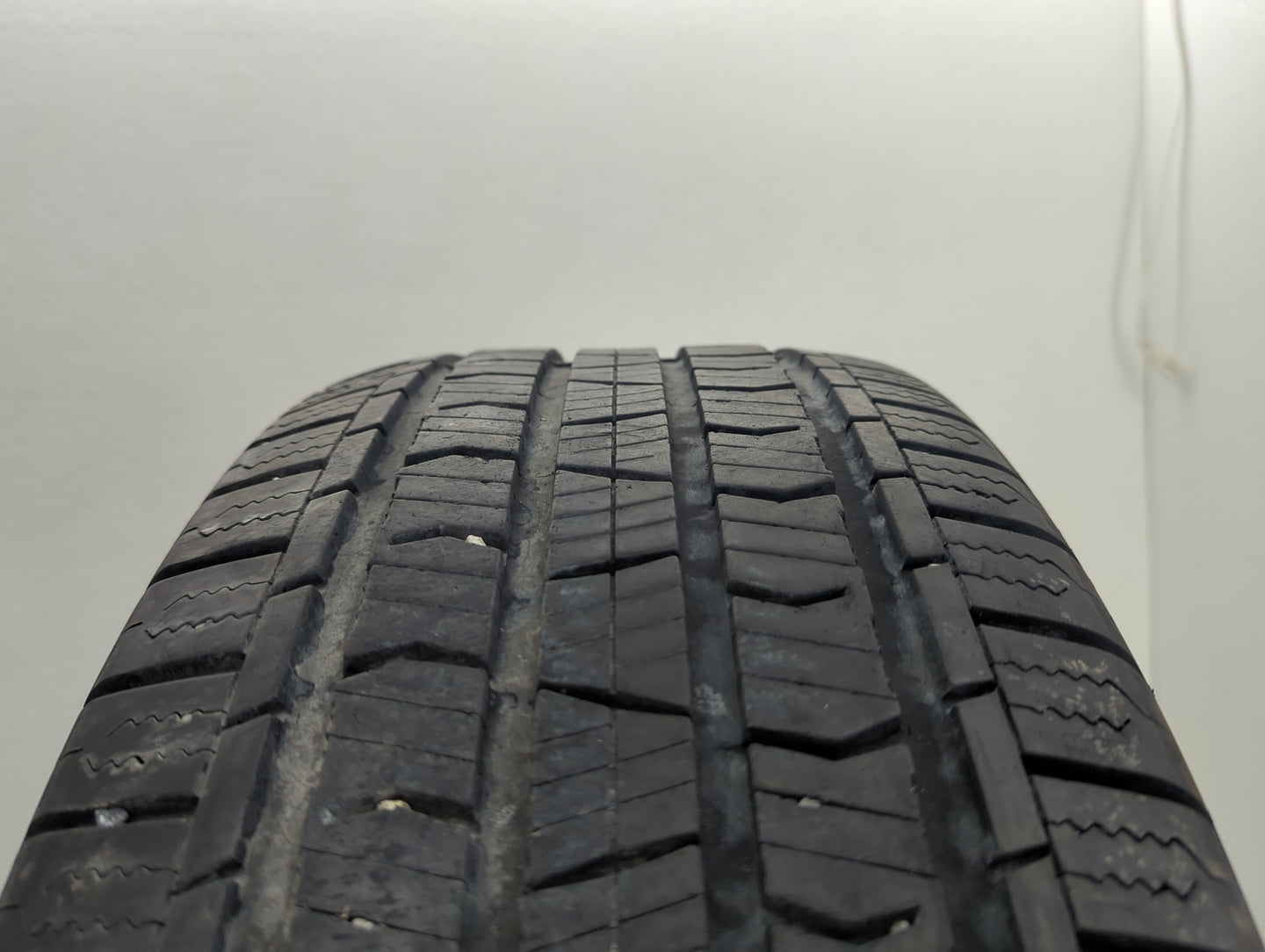 Used Tire 245/50R20 COOPER ENDURAMAX 102T - Tread Depth 8/32 - Oemusedautoparts1.com
