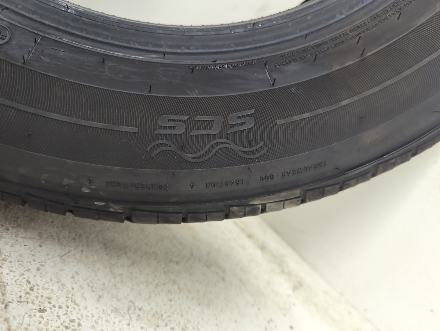 Used Tire 225/65R17 MASTERCRAFT SRT TOURING 102T - Tread Depth 9.5/32 - Oemusedautoparts1.com